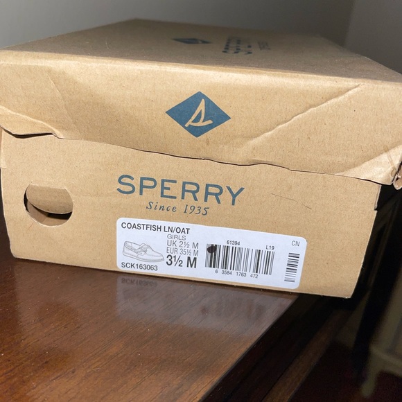 Sperry shoes size 3 1/2 kids - Picture 2 of 4